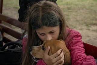 Ve 4:26 Rusové povraždili rodinu. Záběry českého fotografa z útoku těsně před jednáním politiků - Novinky