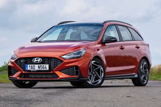 Jedeme, Češi, jedeme! Hyundai pro našince zlevnil veleoblíbený kombík i SUV. Ušetříte vysoké desetitisíce - Garáž.cz