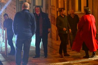 Divoké manévry po oslavě Svěráka: Rozjetý Hádek korigující Polívku či Kotek po boku maminky