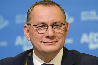 Rusko válku na Ukrajině vyhrálo, řekl šéf AfD - Novinky
