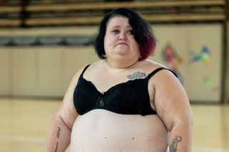 Dobrovolná hasička nemůže kvůli obezitě do výjezdu. Helena ve 27 letech váží 171 kilogramů a jde jí o život