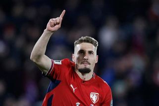 Takhle to vypadalo v kabině po postupu. Záběry euforie sdílel zvláštní „špion“