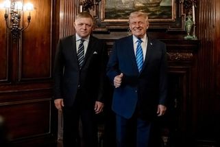Slovensko není bruselským papouškem, sdělil Fico při setkání s Trumpem - Novinky