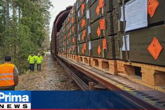 Rusové ničí vlaky s pomocí Ukrajině, tvrdí Zaorálek. Přišel o rozum, říká Černochová