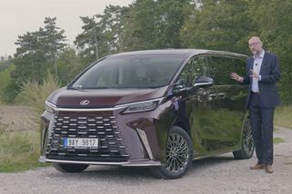 Lexus LM není vlastně auto, ale spíš luxusní klub na kolech pro vyvolené. Stojí podle toho - Garáž.cz