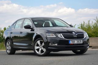 Zapomeňte na 2.0 TDI! Škoda Octavia III umí být s motorem 1.5 TSI zázračně úsporná a jezdí lépe - Garáž.cz