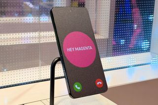 Už nikdy nebudete volat jako dřív: T-Mobile do vašich hovorů pustí umělou inteligenci