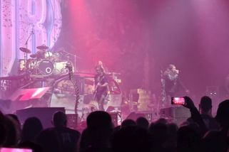 krajskelisty.cz/kultura/34704-hrat-v-takovym-bodelu-je-nadhera-pravil-frontman-metaloveho-traktoru.htm