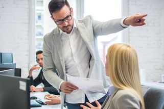 Španělka dostala padáka, protože chodila do práce příliš brzy. U soudu neuspěla - Novinky