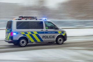 Policie stíhá tři lidi za podvod s elektronikou, škoda je přes 4 miliardy - Seznam Zprávy