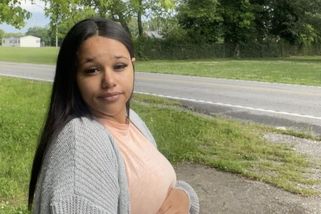 Ve 27 letech má devět dětí se čtyřmi muži. Lítá to z tebe jako hotovost z bankomatu, slýchá mladá matka