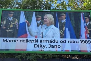 „Díky, Jano.“ Anonymní billboard chválící Černochovou a armádu zaplatil bývalý voják - Novinky