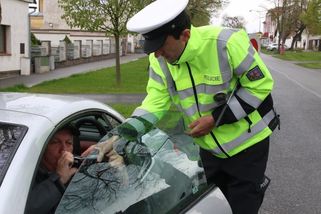 Glosa Dalibora Martínka: Obří noční razie policie na řidiče v Praze. V USA by to neprošlo