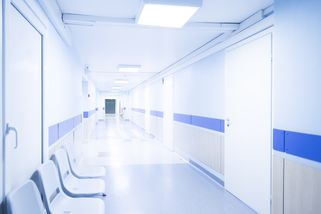 „Pacient má zůstat dlouhodobým uživatelem systému,“ říká lékařka. Proč někteří lidé začnou věřit zázrakům