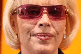 S tebou mě baví svět je jeden z nejvíce přeceňovaných filmů. Jak se tomu ještě může někdo smát? - Médium.cz