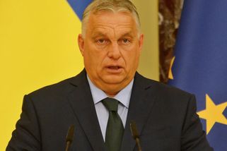 „Zelenskyj tady rozkazy dávat nebude!“ Orbán kvůli ropě svolává davy do ulic - Echo24.cz