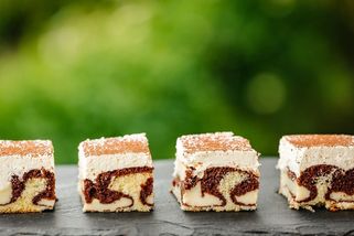 Řezy Macecha s pudinkem a krémovou čepicí: Zvládnou je i ti, co jinak nepečou - Proženy.cz