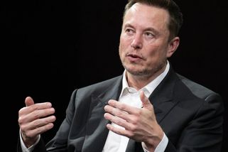 „Mír teď.“ Celá ukrajinská fronta se zhroutí, když vypnu Starlink, tlačí Musk na Kyjev. Chce sankce na oligarchy - Echo24.cz