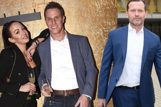 Drsná bitka před domem Agáty Hanychové: Soukup se porval s Dopitou! - Super.cz