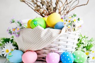 Kdy si o Velikonocích (ne)nakoupíte? Otvírací doba obchodů o svátcích - Proženy.cz