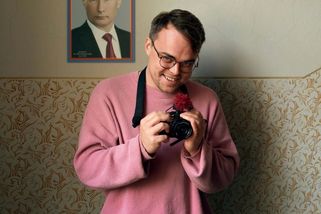 S tajnými záběry z Ruska bojuje o Oscara. Varuje před generací oddanou Putinovi