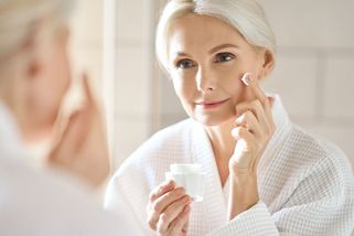 Očima padesátky: Můj život s kosmetikou aneb Zklidnit a rozjasnit potřebuje hlavně naše duše - Proženy.cz