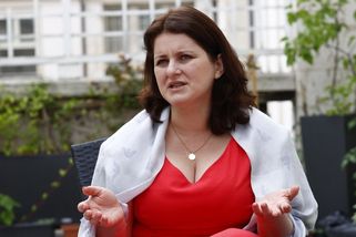 Maláčová: Trvám na plošném navýšení. Tři tisíce pro všechny státní zaměstnance - Novinky