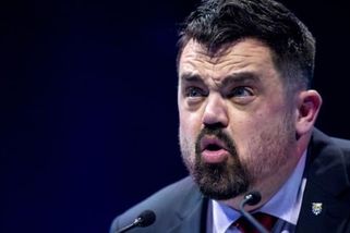 Novotný se pustil do fotbalové ikony. Idiot a kretén, vzkázal Vízkovi kvůli Janktově coming outu