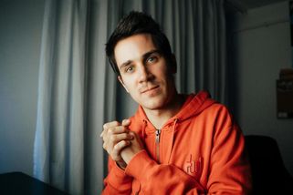 Tomáš (29): Mám diplom z architektury, ale místo projektování domů prodávám dveře v hobbymarketu