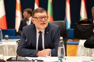 Stanjura zablokoval miliardovou výměnu pozemků. Domluvte mu, píše Hřib Fialovi - Seznam Zprávy