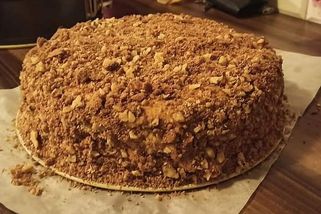 Válečný neboli placičkový dort: Zapomenutý, skromný moučník s pudinkovým krémem, který po rozležení chutná božsky