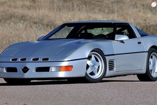 Callaway Sledgehammer Corvette byl stejně rychlý jako Bugatti Veyron. O 17 let dříve!