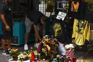 Nové video: Po řádění fanoušků zemřel člověk. Tahle zvěř přijede i do Prahy