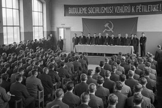 Když vás soudil kolektiv: Soudružské soudy v Československu - Médium.cz