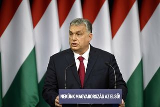 Orbánova sázka na strach graduje. Debrecín přes no...