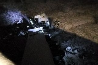 Kamion se na D1 zřítil z mostu a začal hořet. Řidič zemřel - Novinky