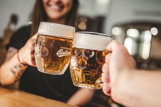 „Přibude nápisů Pouze v hotovosti.“ Co přinese konec EET? - Seznam Zprávy