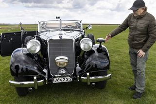 Heydrichův mercedes našli ve stodole na špalcích. Po 18 letech se dočkal opravy - Seznam Zprávy