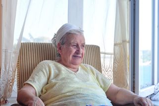 Otřesná módní chyba českých seniorek. Pořád nosí tohle oblečení z 90. let a mladé ženy se chytají za hlavu | Extrainspirace.cz