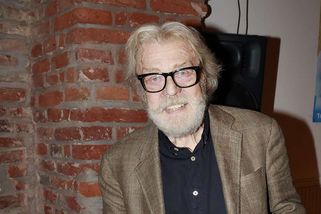 Majetek v milionech, důchod k pláči. Jan Kanyza ukázal luxusní byt a přiznal, proč mu z penze spadla brada