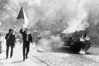 Běž domů Ivane, čeká tě Nataša, běž domů Ivane, tady tě holky nemilujou... Písně roku 1968 a 1969