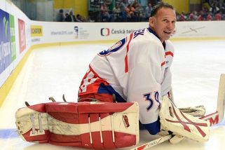 Ruští hráči z NHL v Praze? Neodpustitelné, říká Hašek. Ať vrátí peníze, které si v Rusku vydělal, kritizují ho - Sport.cz