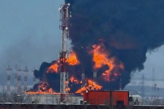 Ukrajinci udeřili v Rusku na stanici ropovodu Družba. Zásahy hlásí i Belgorod