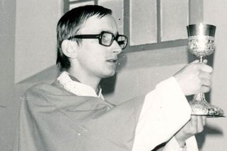 „Neslídil jsem a nečmuchal,“ říká katolický kněz a registrovaný spolupracovník StB - Paměť národa - Články na Seznamu