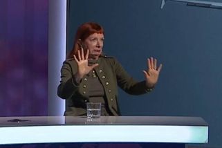 Po napomenutí přišly pošklebky. Štěpánová v Událostech, komentářích týdne rozjela teatrální gesta