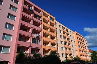 Jak velký byt byste měli mít pro 4člennou domácnost podle tabulek? Většina lidí v Česku si žije výrazně nad poměry