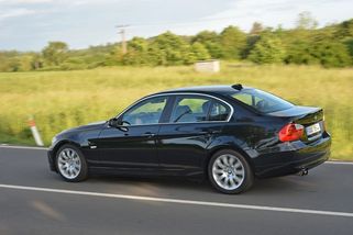 Nechci nudnou ojetinu: I za 200 000 Kč seženete hodně různorodou partičku. Je libo osmiválcové SUV, elektromobil nebo třeba Fabii RS? - Garáž.cz