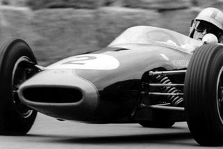 Pilot F1 ze Sudet. Závodil s legendami, zabil se na slavném okruhu - Seznam Zprávy