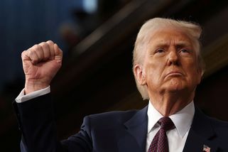 Trump lhal o podpoře Ukrajiny i počtu migrantů. CNN porovnala jeho slova s fakty