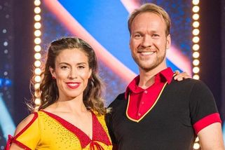 Bohyně Iva, nejzářivější zuby a velké překvapení večera: Odstartovalo StarDance - Super.cz